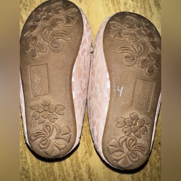 Self Esteem Pink toddler girl moccasins Size 7 - Picture 3 of 3
